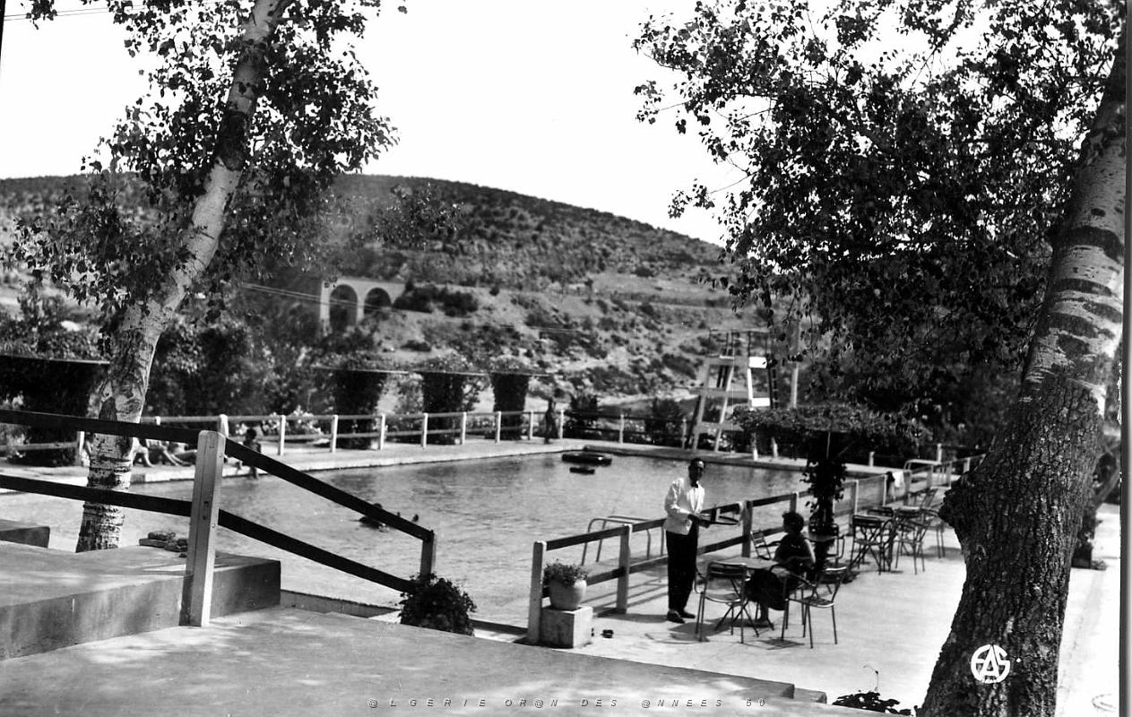 Tiaret 511- Piscine COLLECTION DES AMIS DE ND DE SANTA CRUZ.jpg